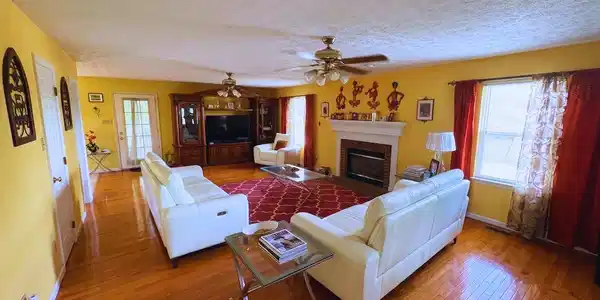 Image 2: 2
