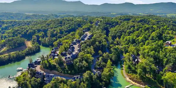 Image 2: 4-web-or-mls-009_DJI_20260730095849_0044