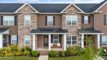 336 Broadberry Ave