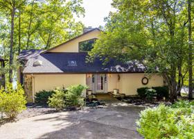 260 Lakewood Drive