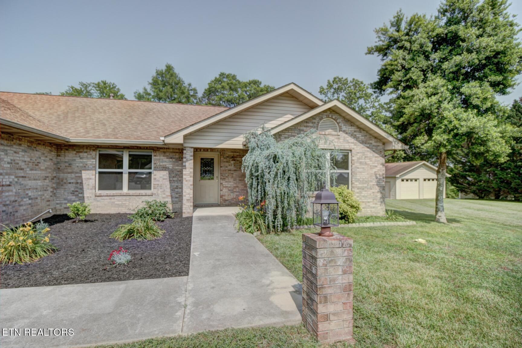 Image 3: Front Walkway