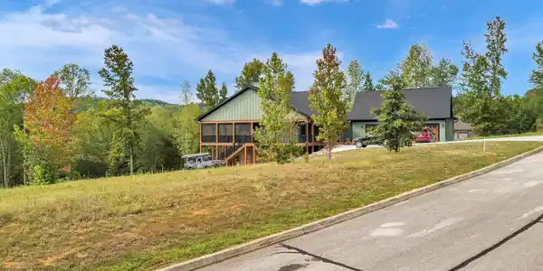 108 Blue Heron Bluff