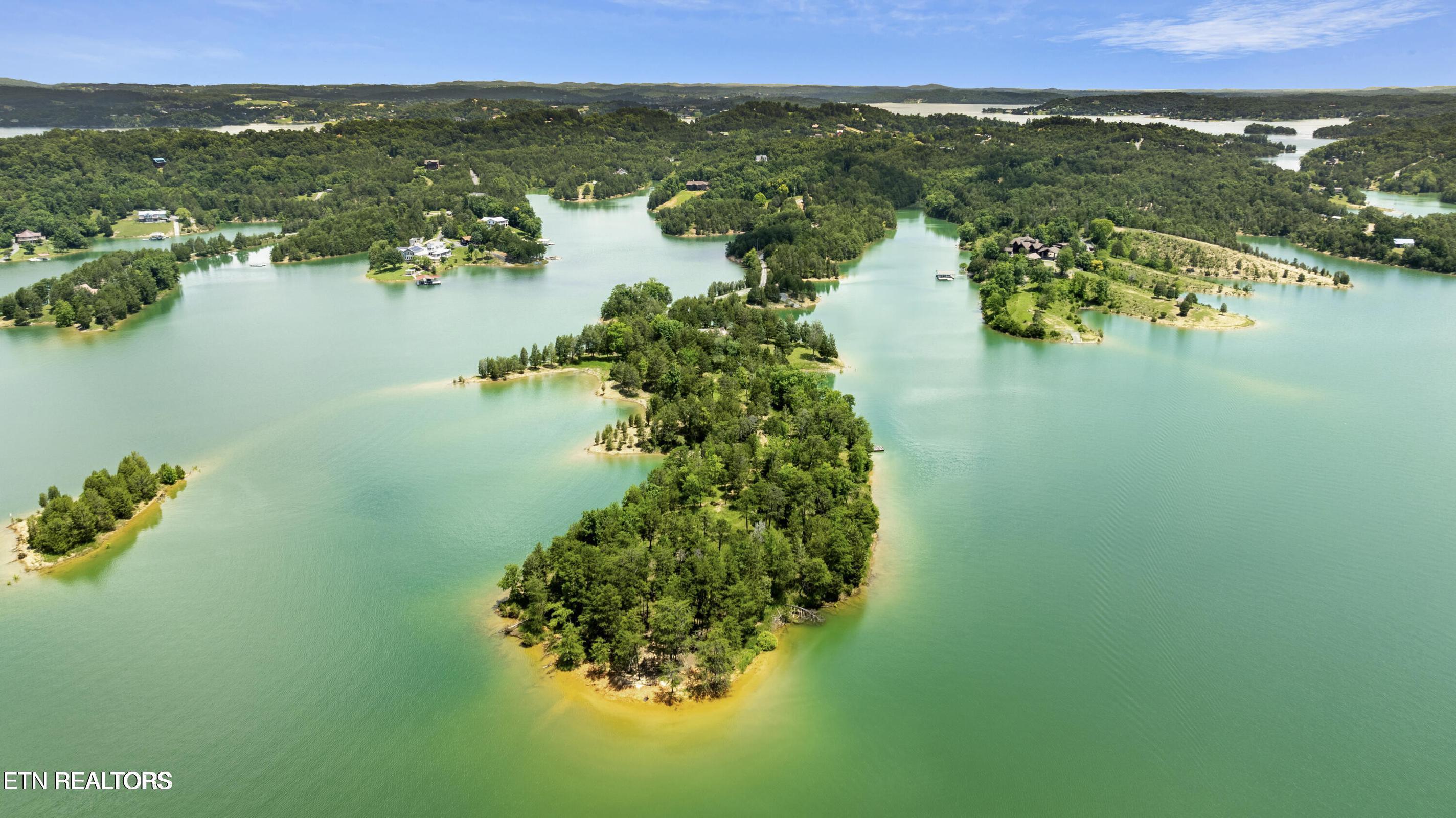Image 4: Aerial of Peninsula