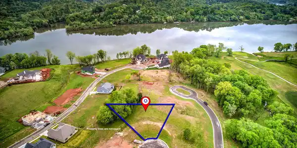 112 Silver Fox Way