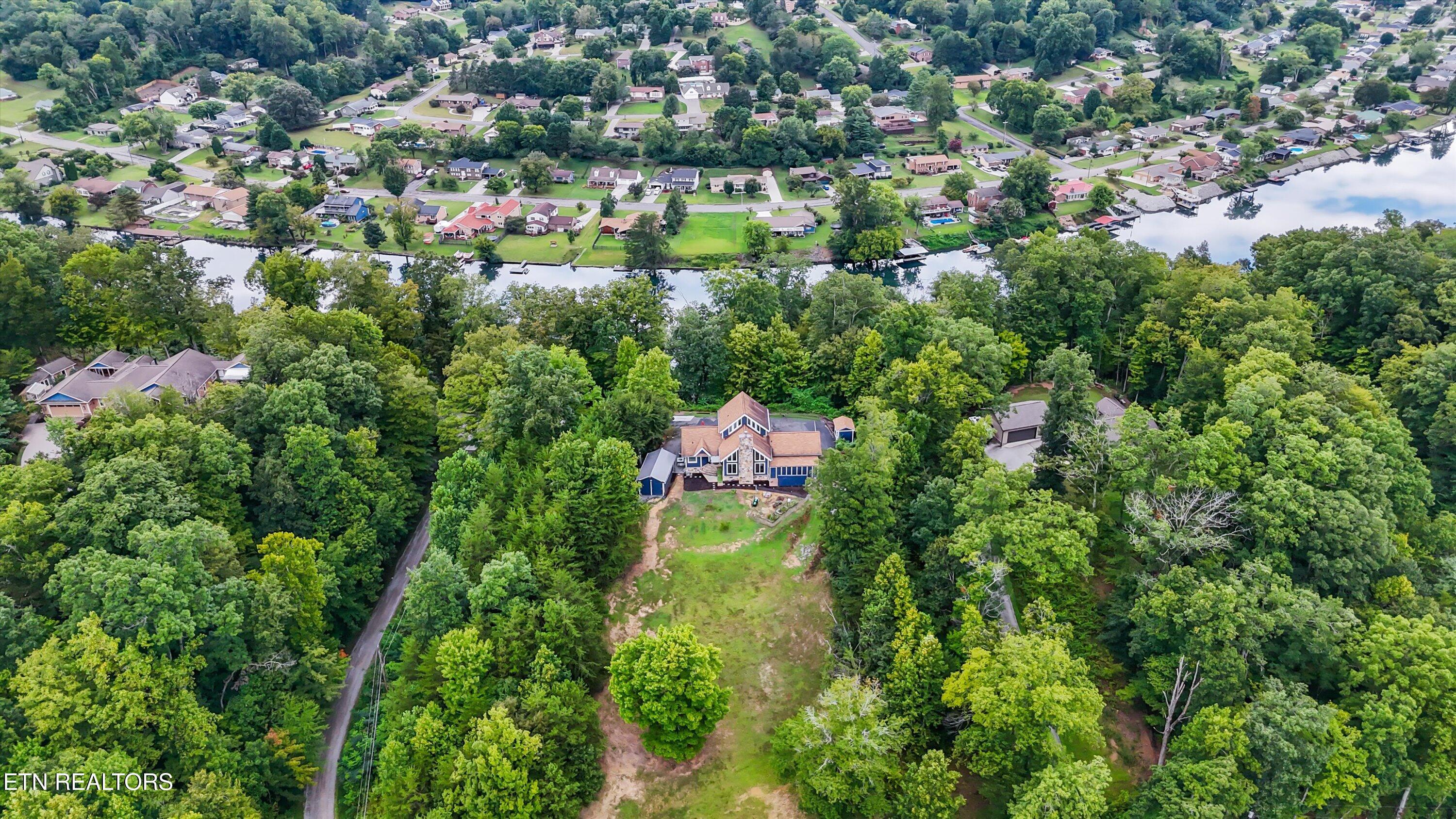Image 3: 41-350 Ridgewood Dr 032