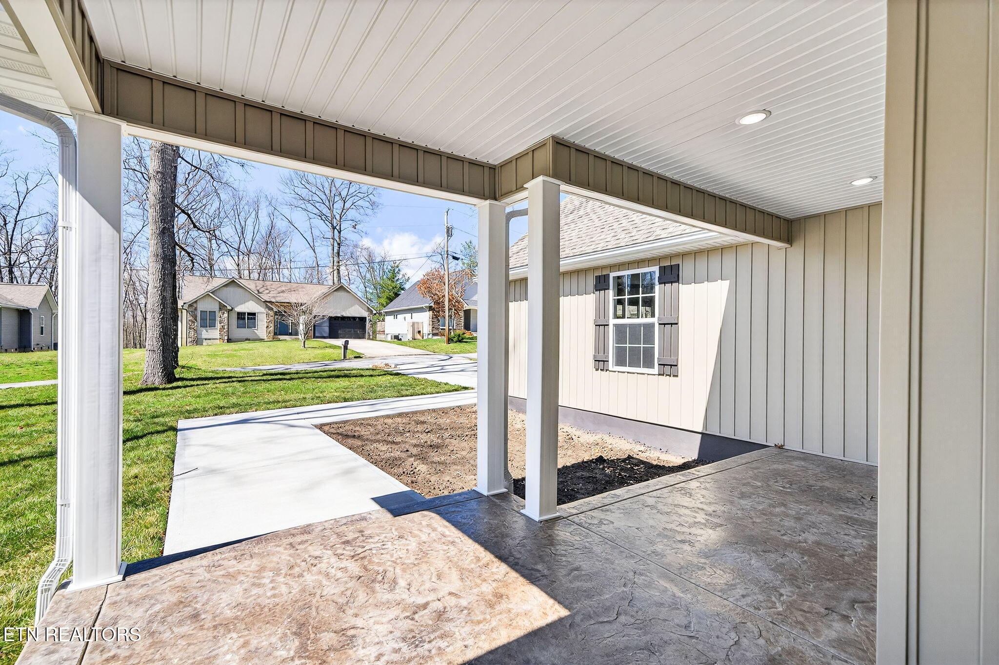 Image 4: 10-web-or-mls-105 Peebles Rd_043_TNPC