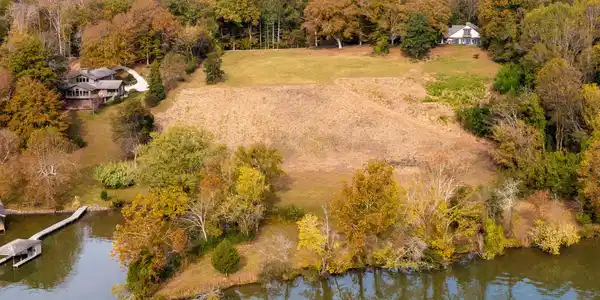 Image 2: JBP_Buckhead5136_2400px-1