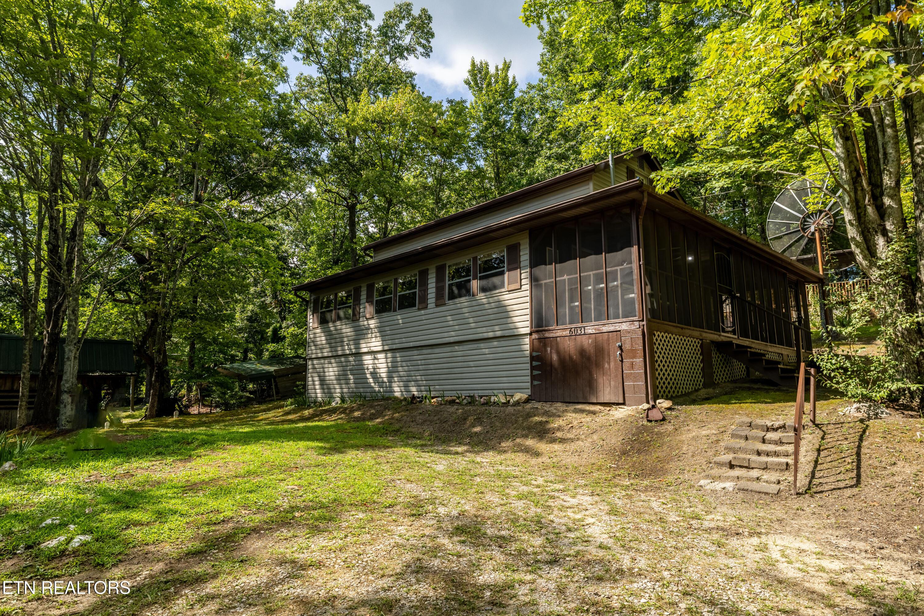Image 2: 6031AlabamaSt-1