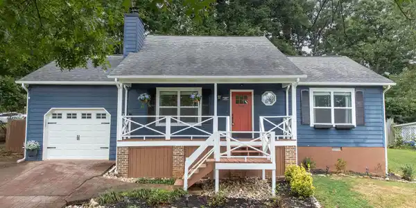 840 Tree Trunk Rd