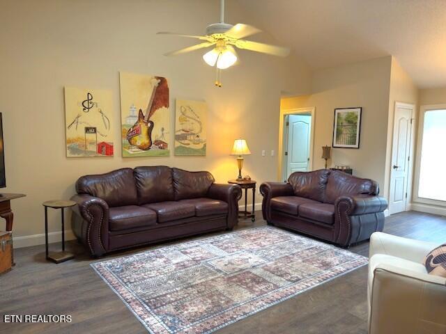 Image 4: 4 LRoom 2