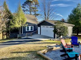 598 Wedgewood Lane