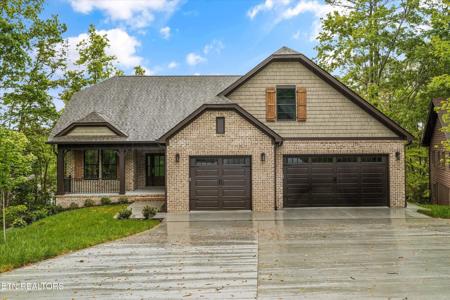 222 Mialaquo Circle