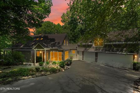 105 Timberline Drive