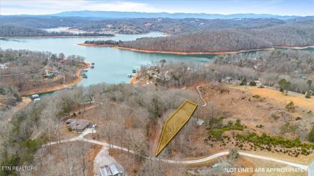 Deer Pond Circle