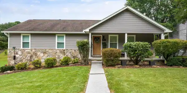 805 View Harbour Rd