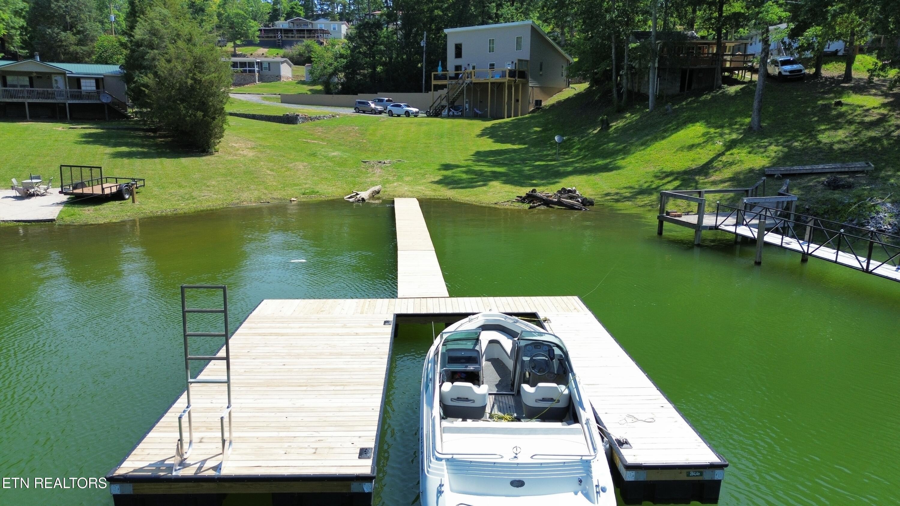 Image 1: Dock