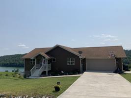 225 Pinnacle Lane
