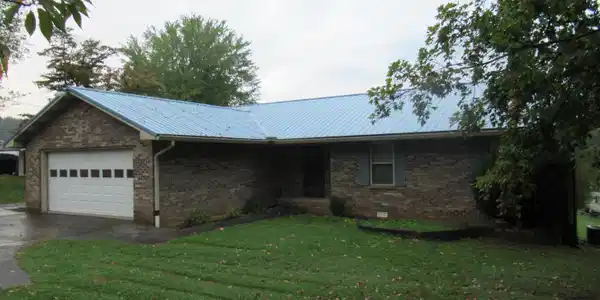 2823 Louisville Rd