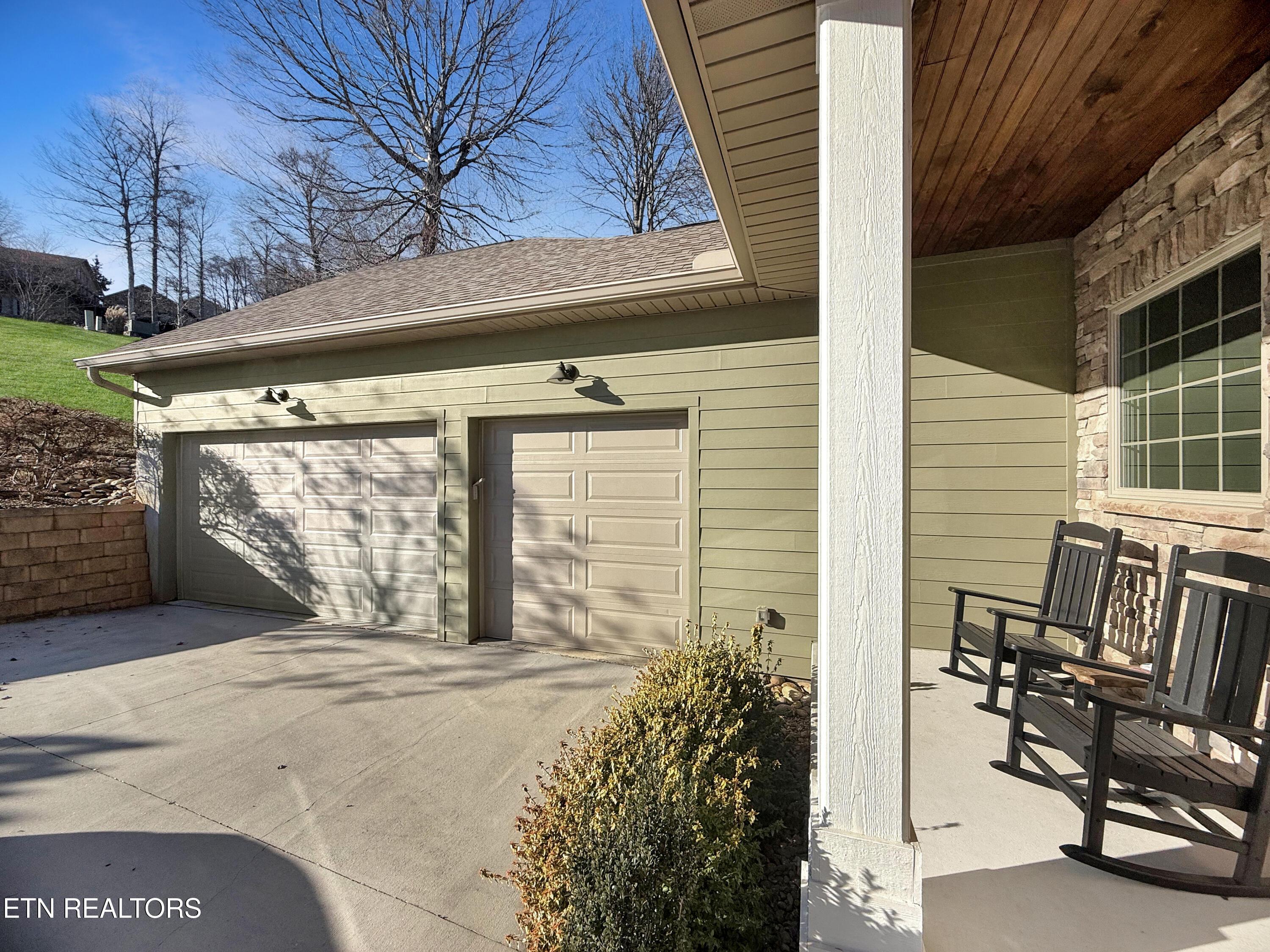 Image 3: 374 NorrisCrest