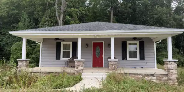 Image 4: Main House