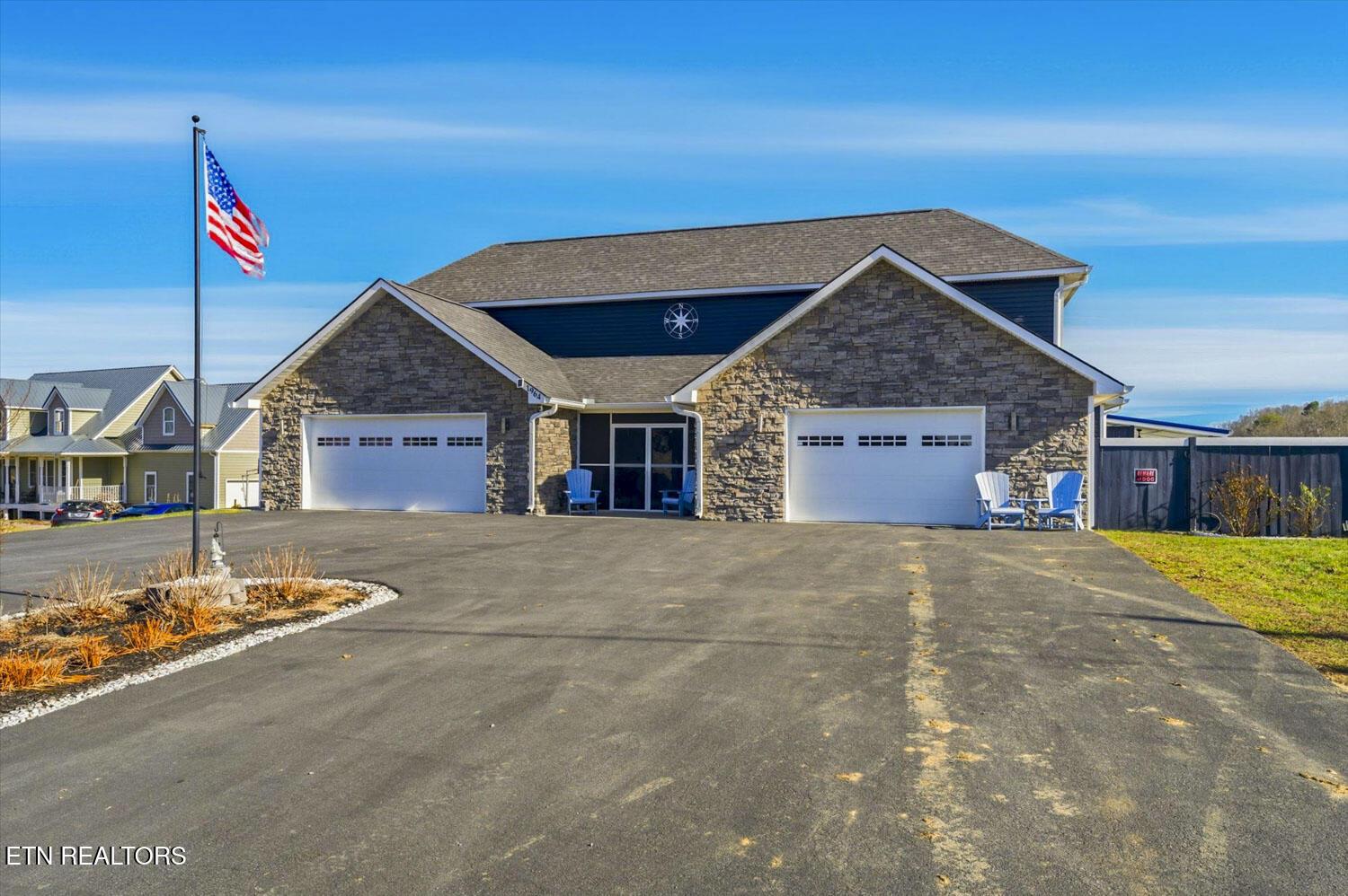 Image 1: 05-1964-Harbor-Hills-Dr-Dandridge-TN-4