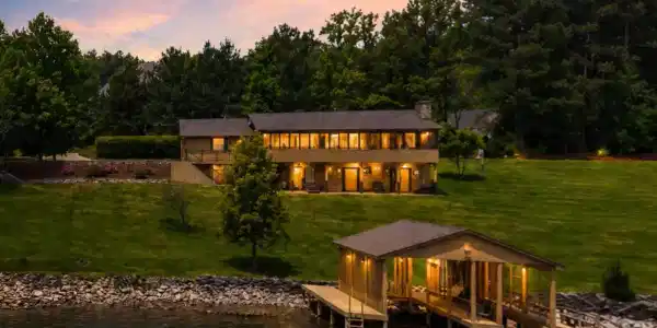 326 Chamberlain Cove Rd