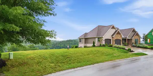 Image 4: 2327_persimmon_ridge_003