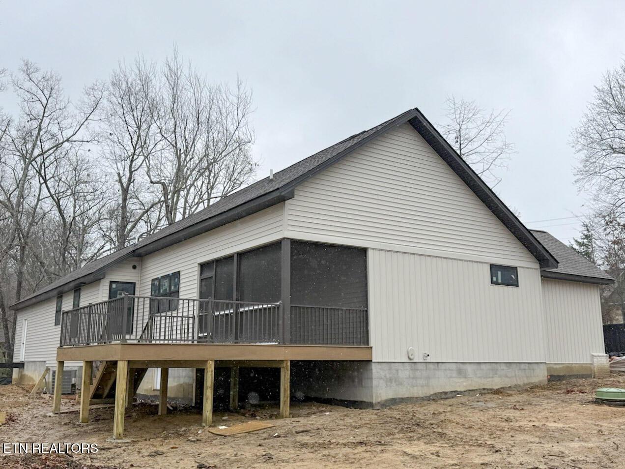 Image 4: Side of House