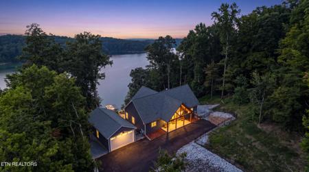 552 Fox Ridge Lane