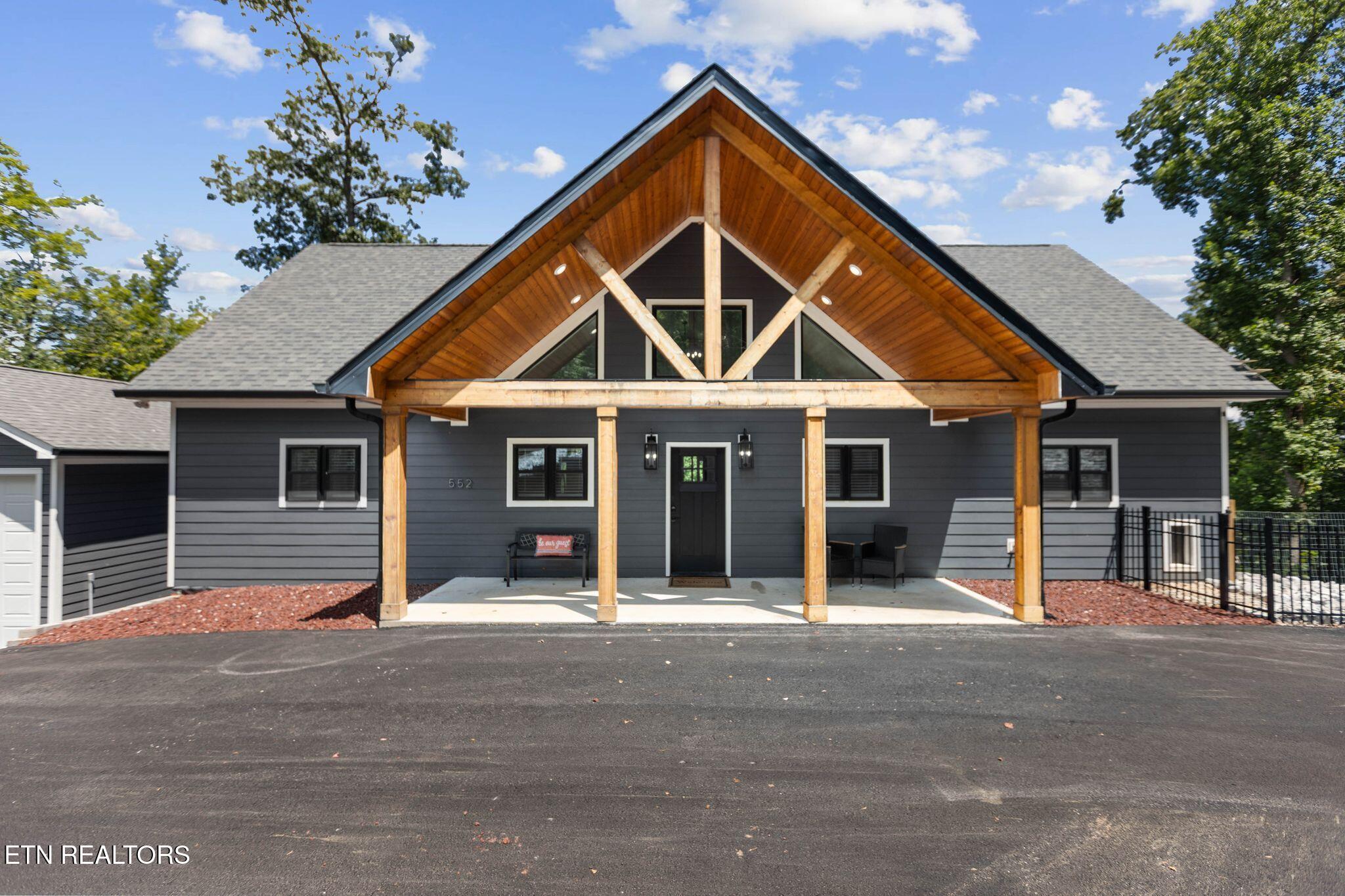 Image 2: 1_552 Fox Ridge In-1