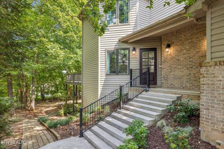 305 Gadusi Lane