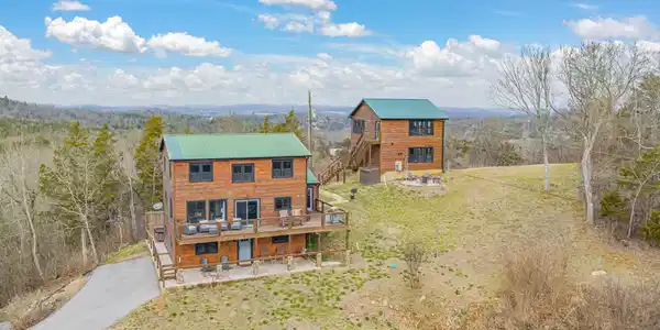 Image 3: 1-web-or-mls-2138 Kerr Road-60(1)