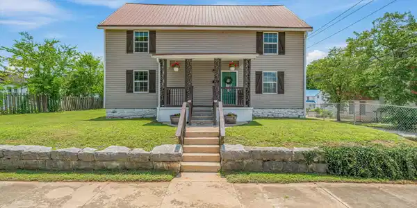 431 Carter Ave