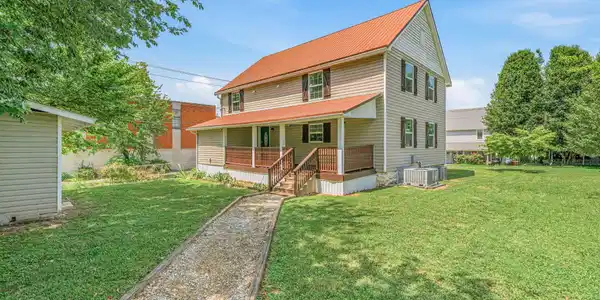 Image 3: 3-web-or-mls-431 Carter Ave-34