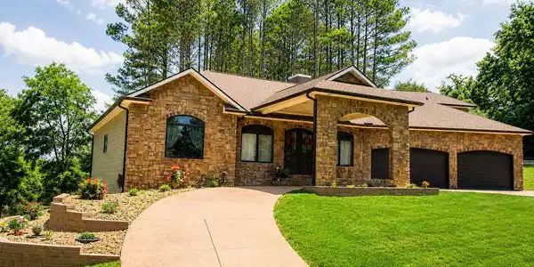 301 Inagehi Lane