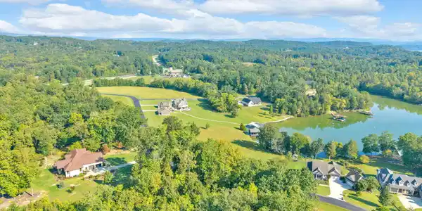 Image 4: 24-web-or-mls-DJI_20250915101715_0103_D