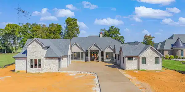 3630 Edgewater Way