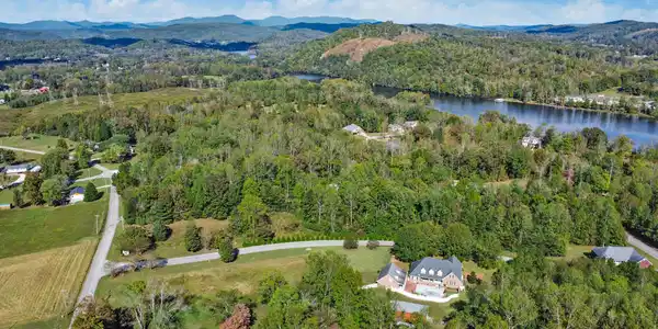 Image 3: dji_0297-dji_0299