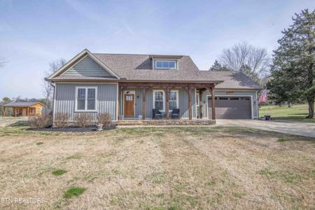 323 Lakeview Cove Drive