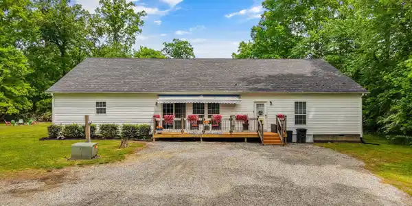 Image 3: 598 Huff Bend Lane