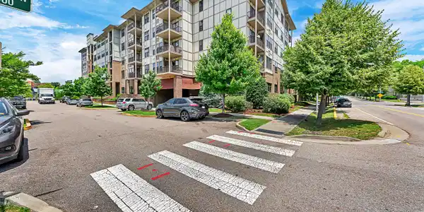 445 W Blount Ave