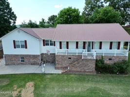 4580 Lakeshore Drive