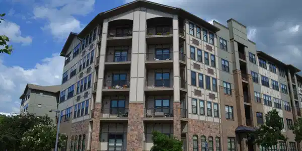 445 W Blount Ave