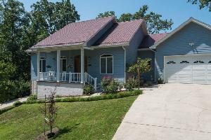 643 Lakeview Drive