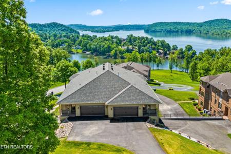 2412 Grand View Court