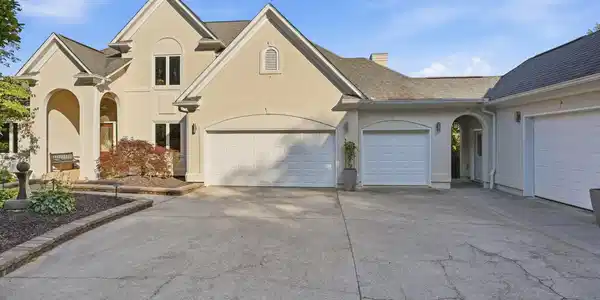 Image 2: Front of House