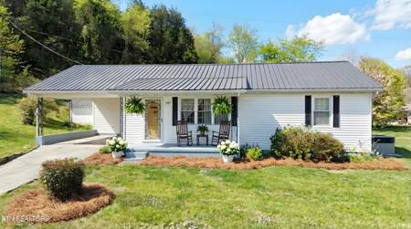 1585 Hill Road
