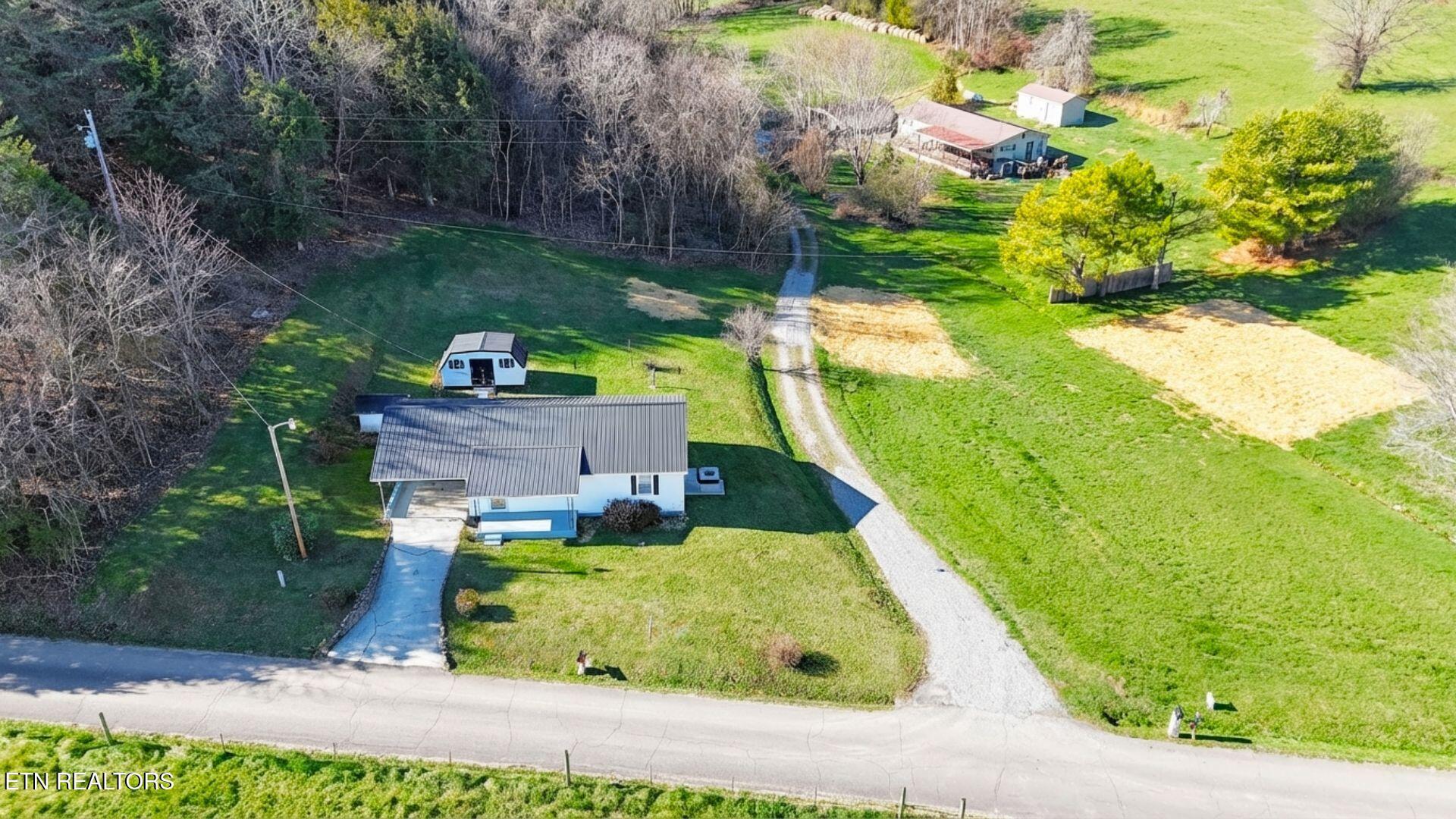 Image 4: AERIAL 1585 HILL ROAD