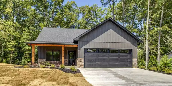 243 Lakeshore Lane