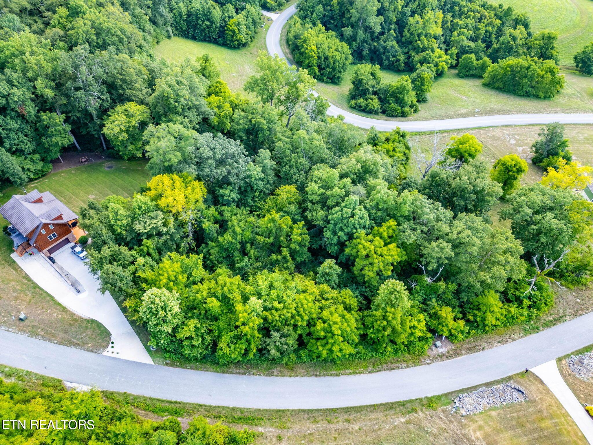 Image 3: 4-web-or-mls-DJI_0152-HDR
